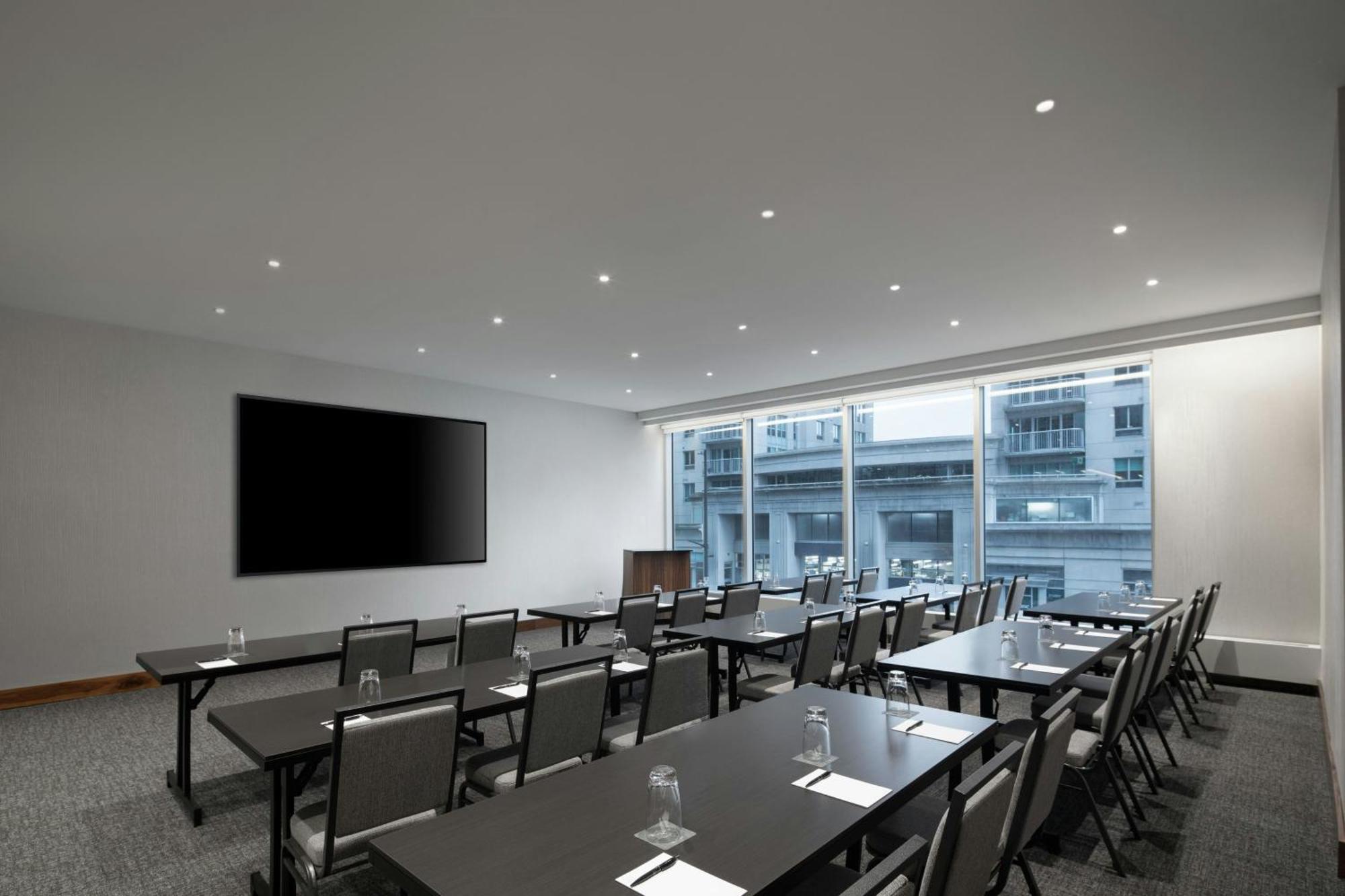 Ac Hotel By Marriott Ottawa Downtown Экстерьер фото